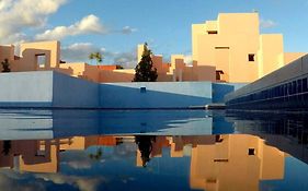 La Muralla Roja